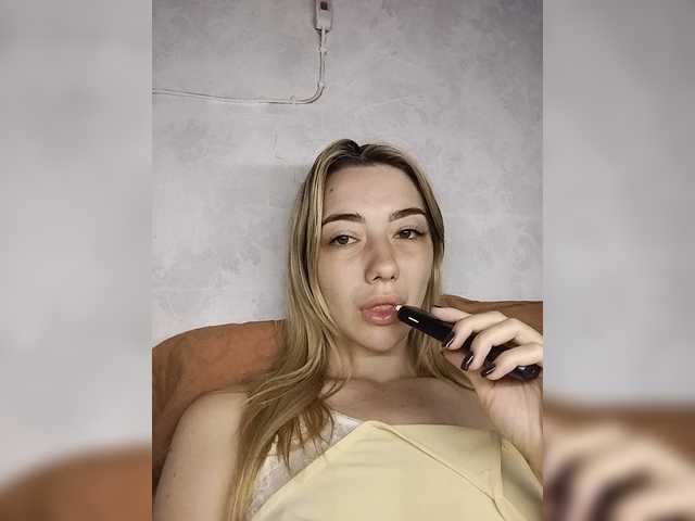 Mayaea-1 live webcam show