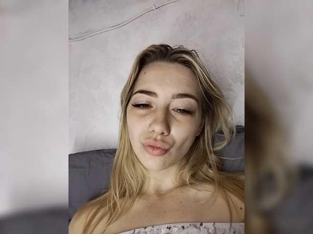 Mayaea-1 live webcam show