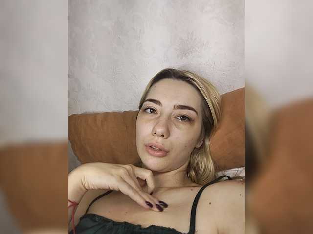 Mayaea-1 live webcam show