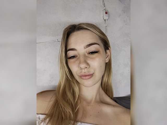 Mayaea-1 live cam on BongaCams