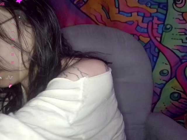 b4byjinx live cam on BongaCams