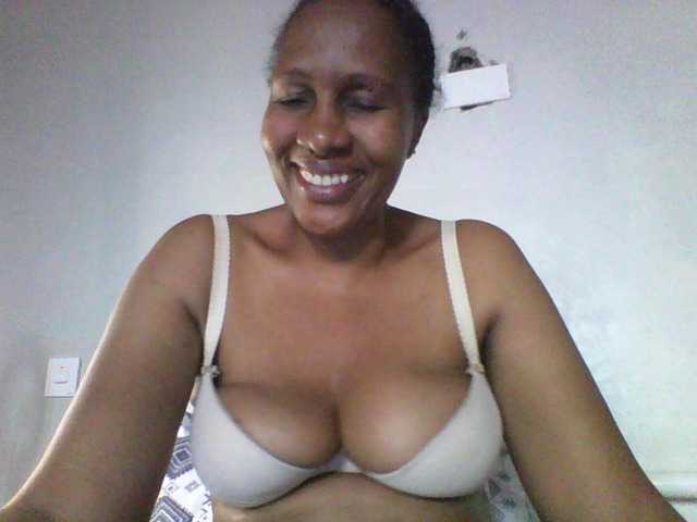 EllyStacy live cam on BongaCams