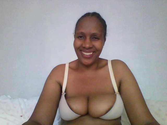 EllyStacy live cam on BongaCams