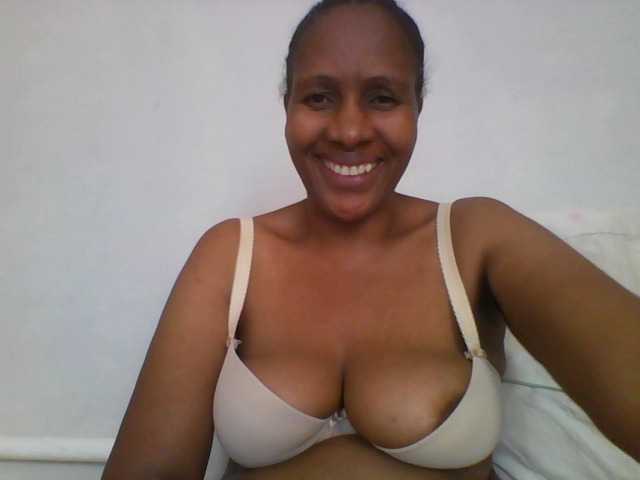 EllyStacy live cam on BongaCams