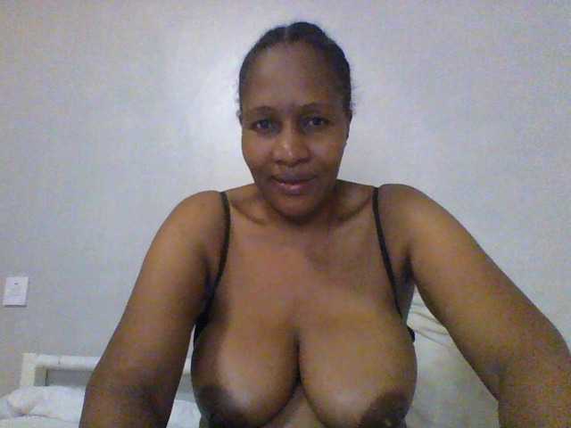 EllyStacy live cam on BongaCams