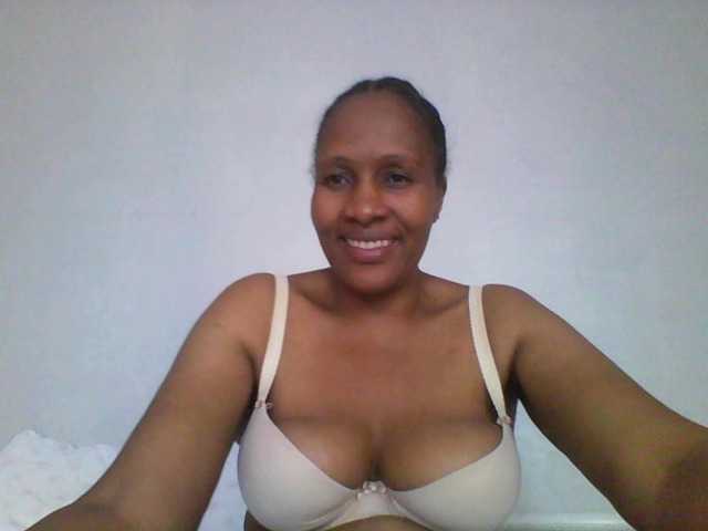 EllyStacy live cam on BongaCams