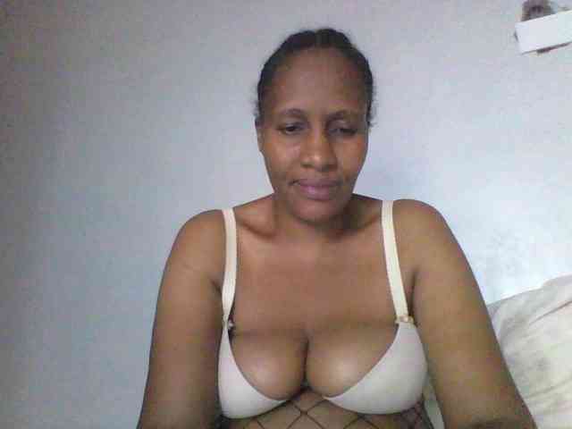 EllyStacy