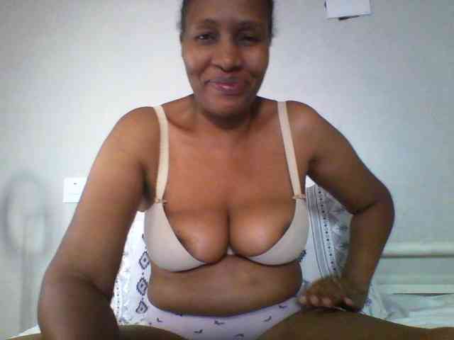 EllyStacy