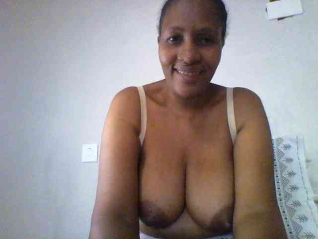 EllyStacy