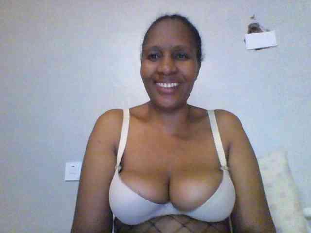 EllyStacy webcam