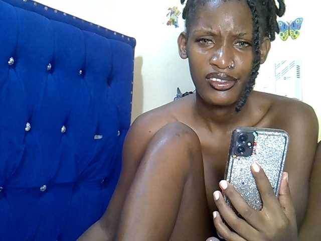 Selassie- live cam on BongaCams