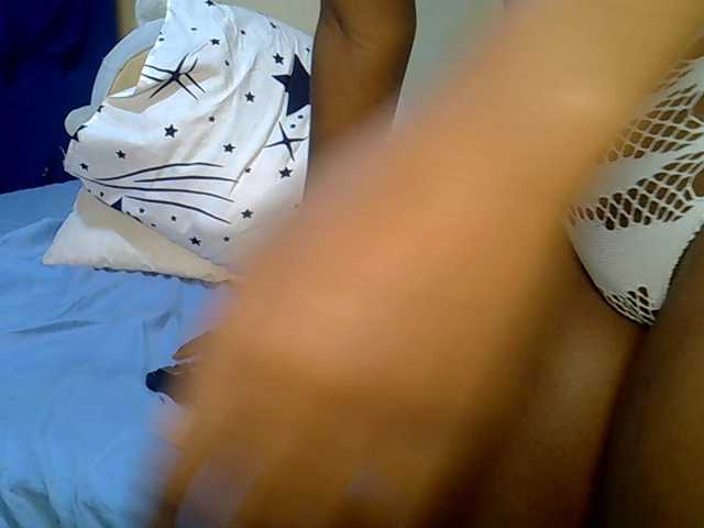 Selassie- live cam on BongaCams
