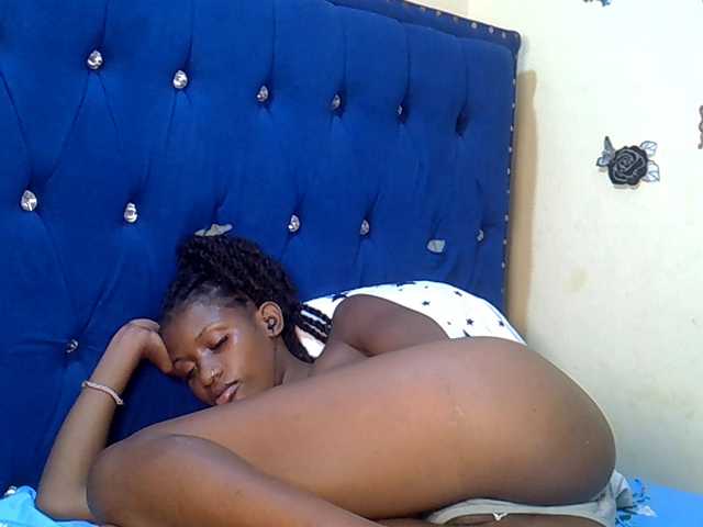 Selassie- live cam on BongaCams