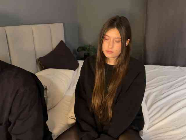 SasaKyraa webcam
