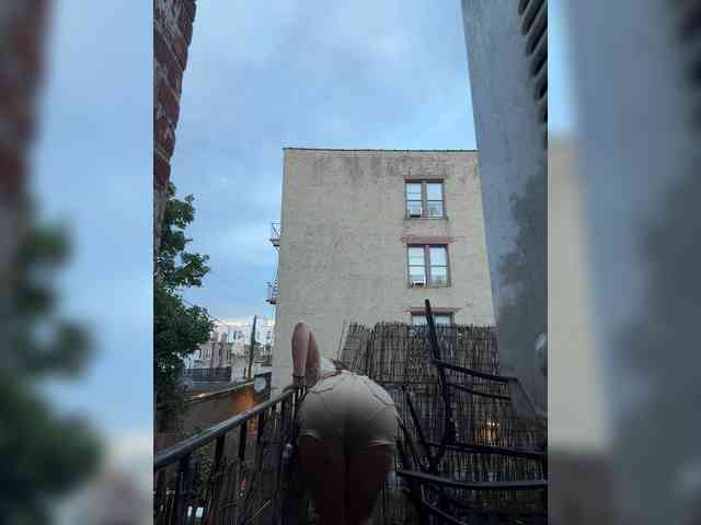 SmokinSahara webcam