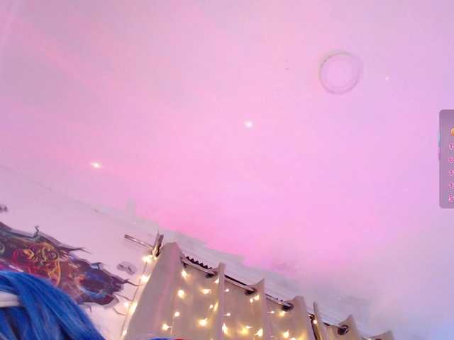 Emmy-Ruiz live cam on BongaCams