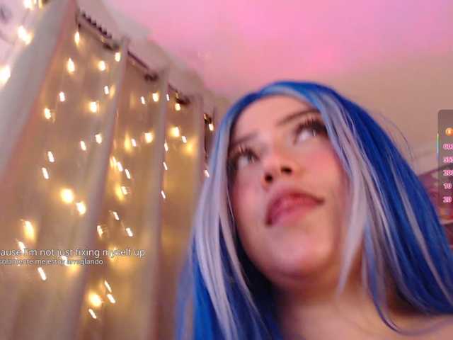 Emmy-Ruiz live cam preview