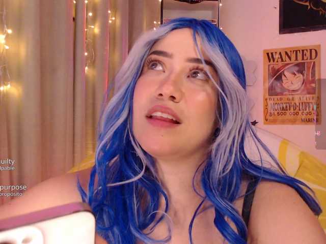Emmy-Ruiz live cam on BongaCams