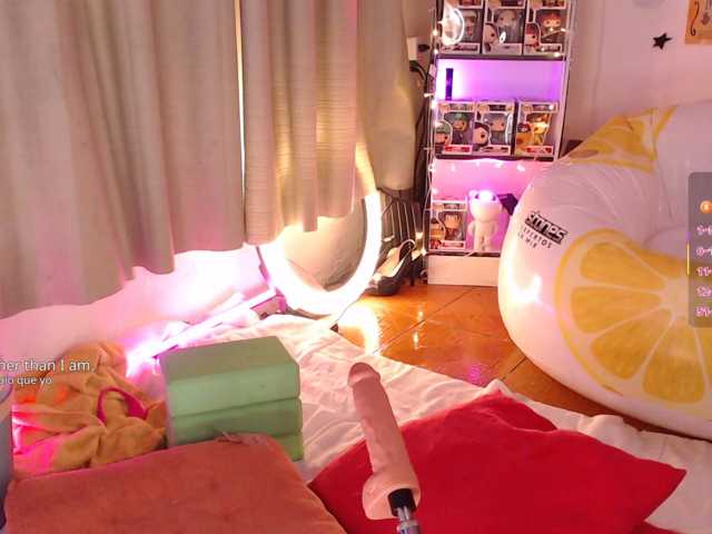 Emmy-Ruiz, en vivo ahora en BongaCams