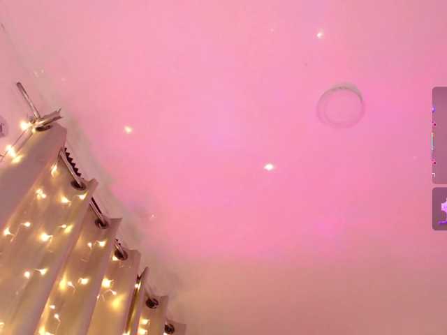Emmy-Ruiz live cam on BongaCams
