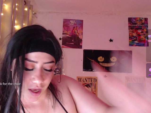 Emmy-Ruiz live cam on BongaCams