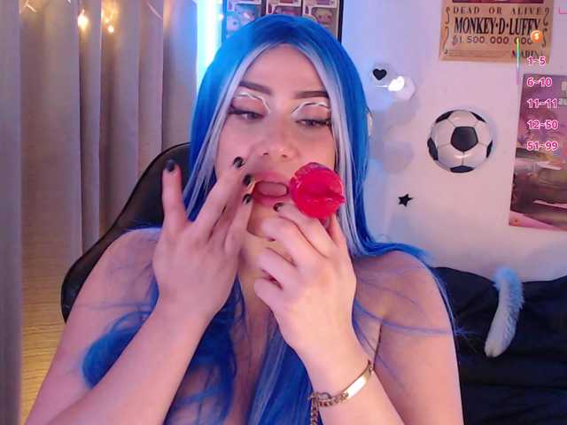 Emmy-Ruiz live cam on BongaCams