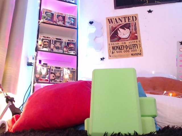 Emmy-Ruiz live cam on BongaCams