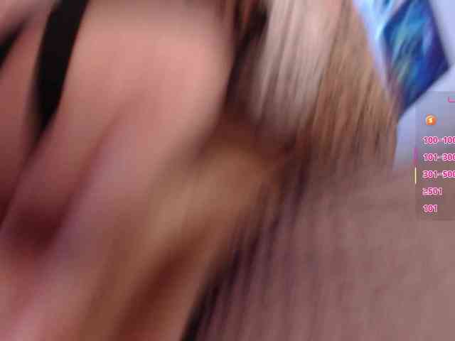 Emmy-Ruiz webcam
