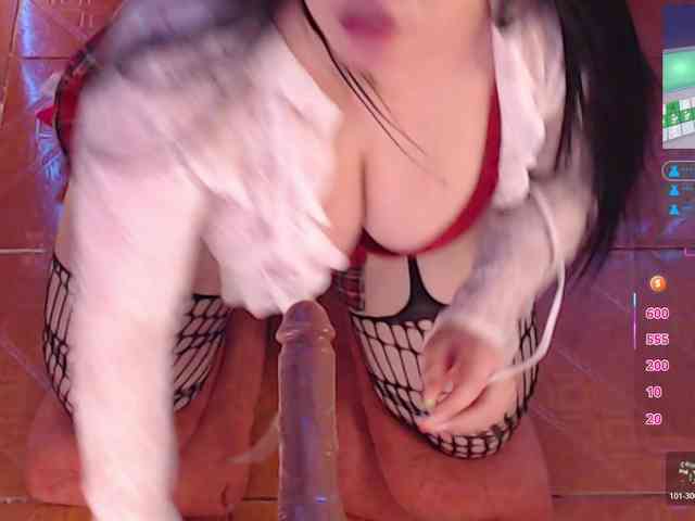 Model: Emmy-Ruiz