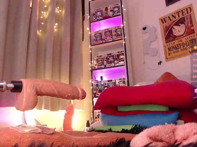 Emmy-Ruiz webcam