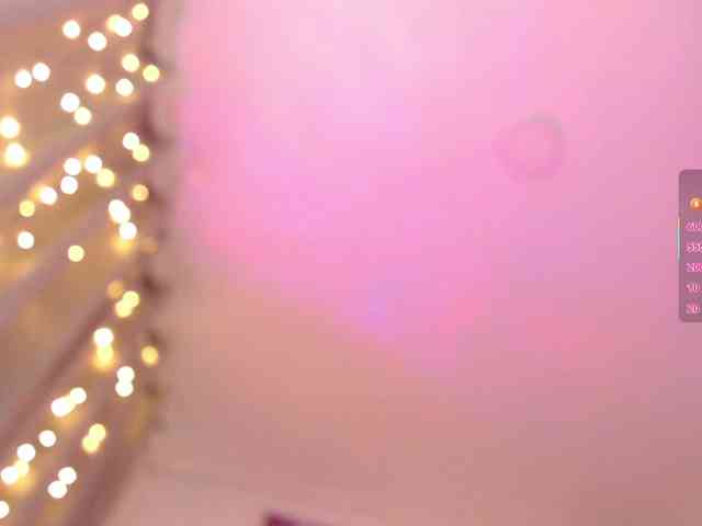 Emmy-Ruiz webcam
