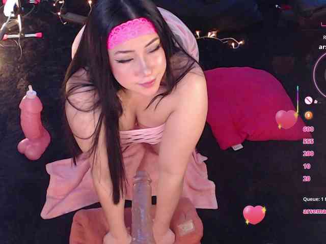 Emmy-Ruiz webcam