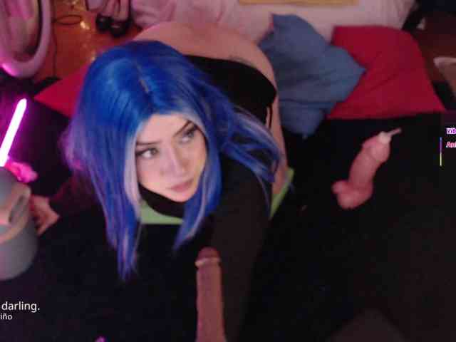Emmy-Ruiz webcam