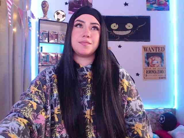 Emmy-Ruiz webcam