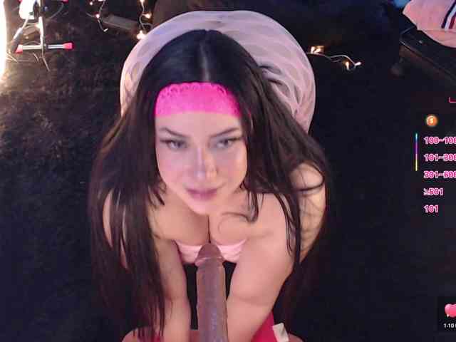 Emmy-Ruiz webcam