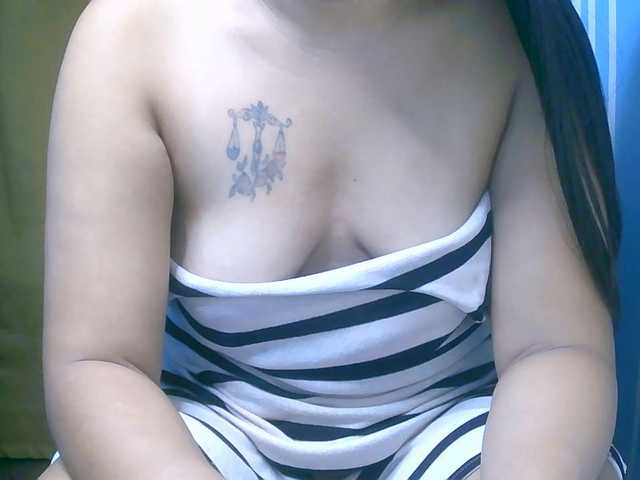 hornypinay69 live cam on BongaCams