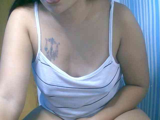 Model: hornypinay69