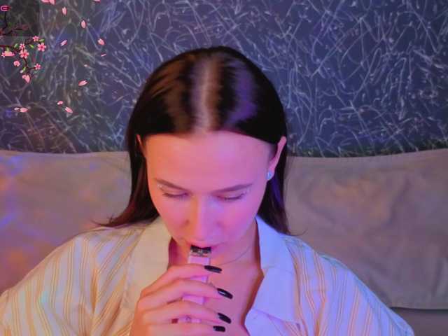 Kiki-angelll live cam on BongaCams
