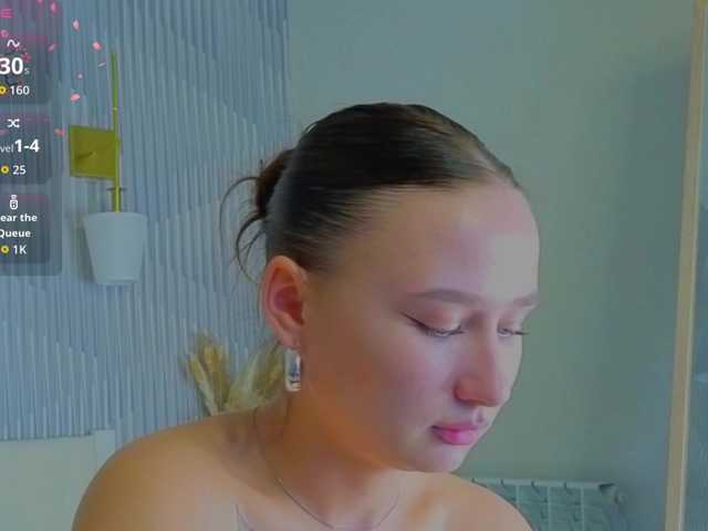 Kiki-angelll live cam on BongaCams