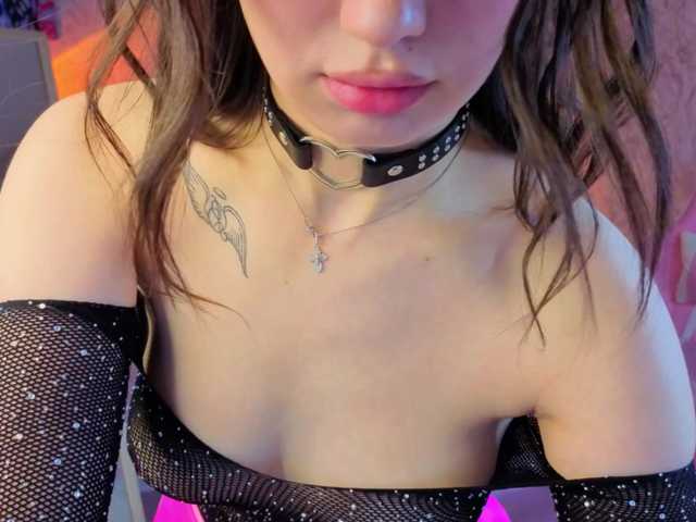Kiki-angelll live cam on BongaCams