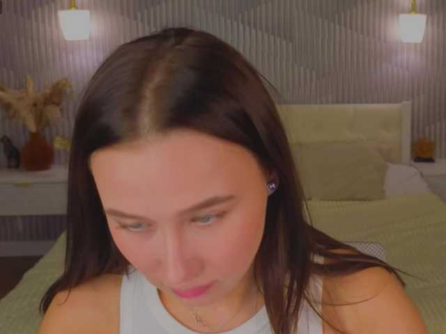 kiki-angelll online