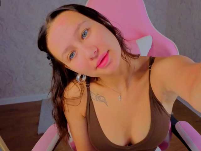Kiki-angelll live cam on BongaCams