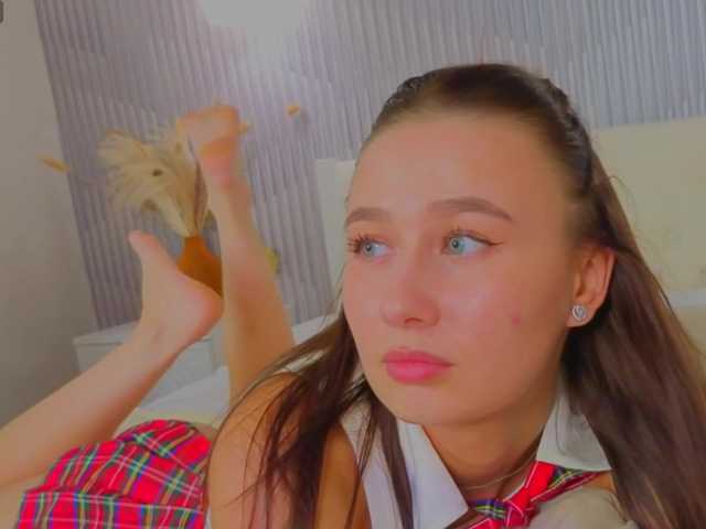 Kiki-angelll live cam on BongaCams