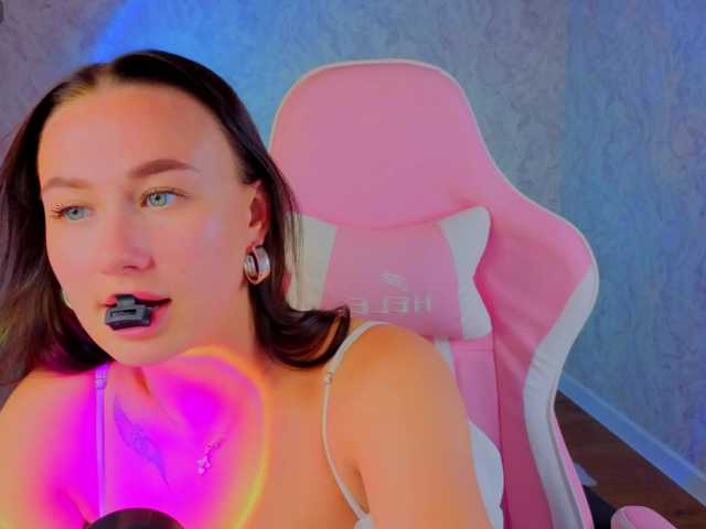 Kiki-angelll live cam on BongaCams