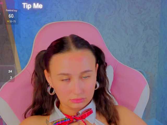 kiki-angelll cam belle