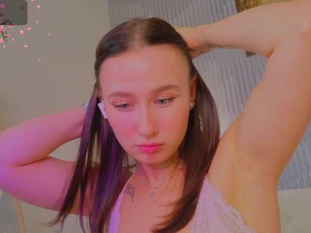 Kiki-angelll live cam on BongaCams