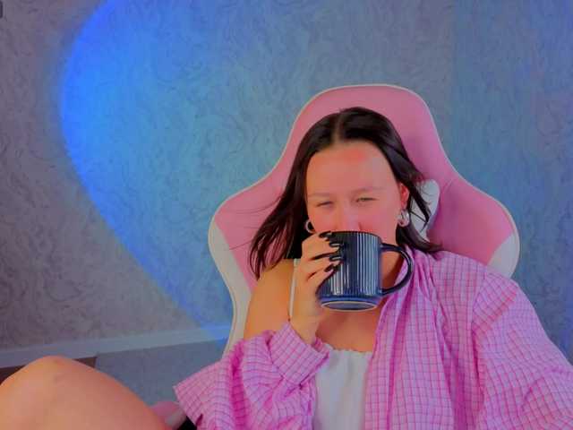 kiki-angelll live sex
