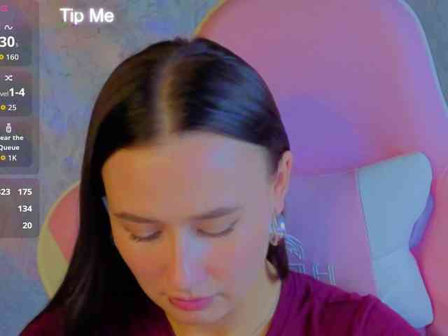 free online chat Kiki-angelll
