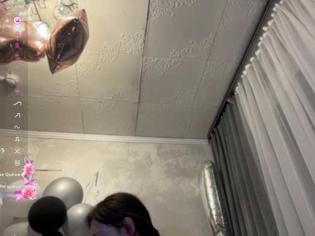 MorninggRubbingg live cam on BongaCams