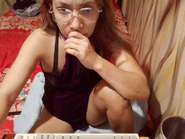 CutieaAsianxxx webcam